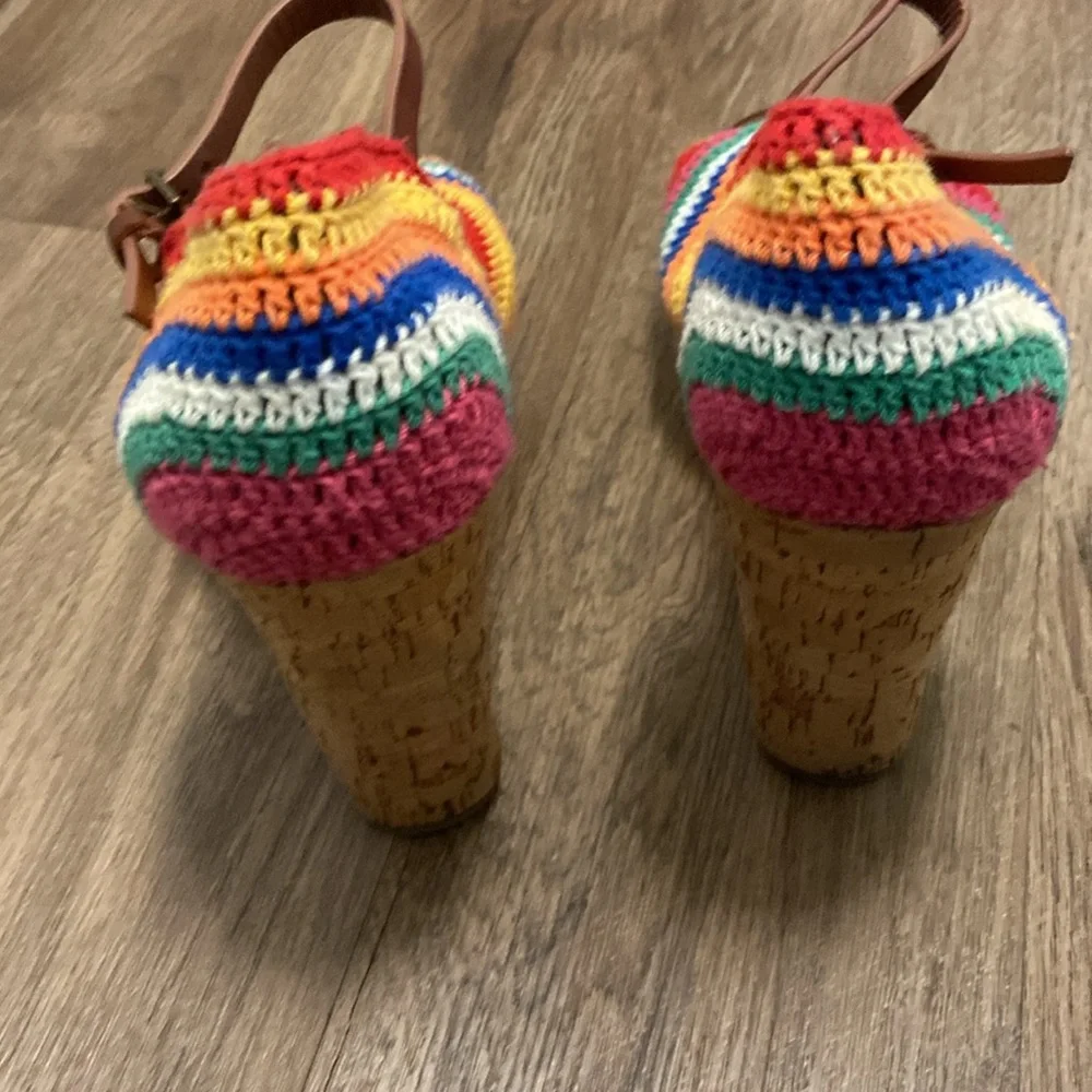 Funky Boho Crochet Wedges - Picture 4 of 6